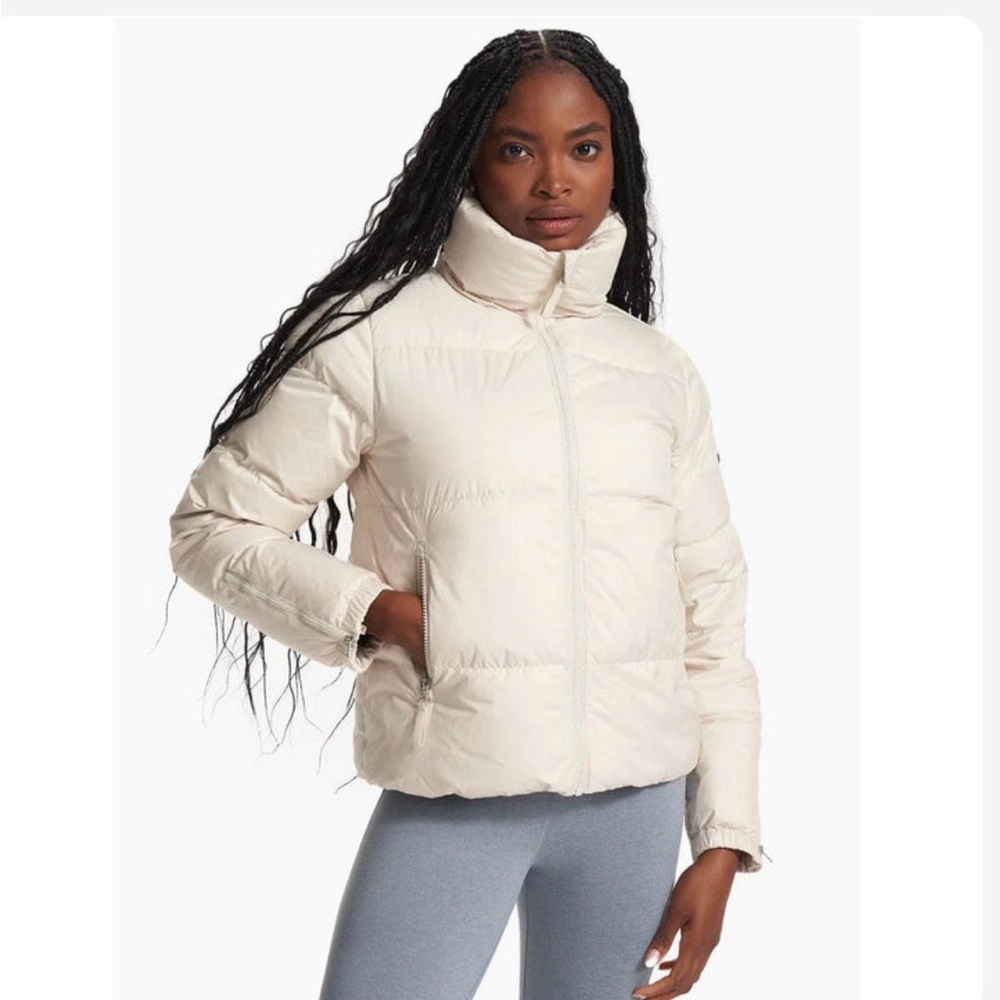 NWT Vuori Hillside Down Parka Puffer Jacket Coat * Bone Ecru Cream * Extra Large